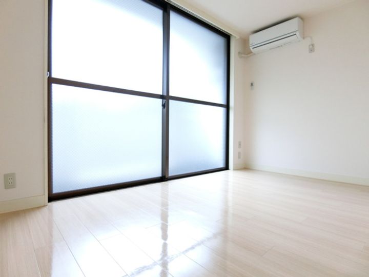 武田ハイツの居間