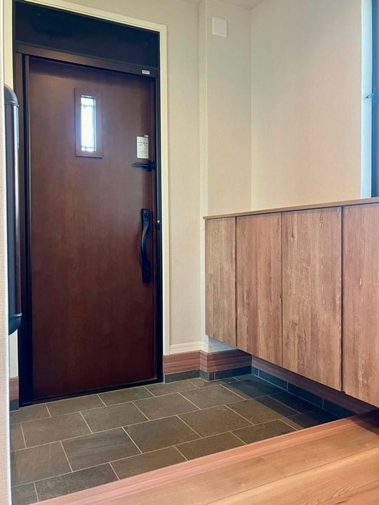 東京都調布市入間町3(一戸建)の賃貸物件の玄関