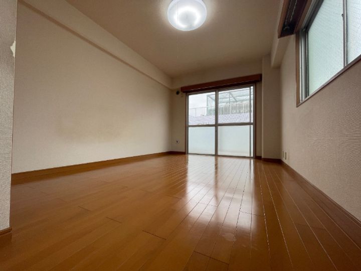 NKハイツの居間