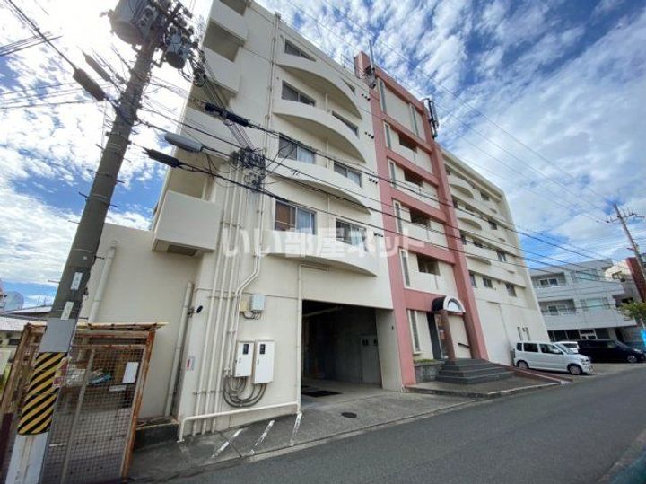 和歌山県和歌山市狐島(マンション)の賃貸物件の外観