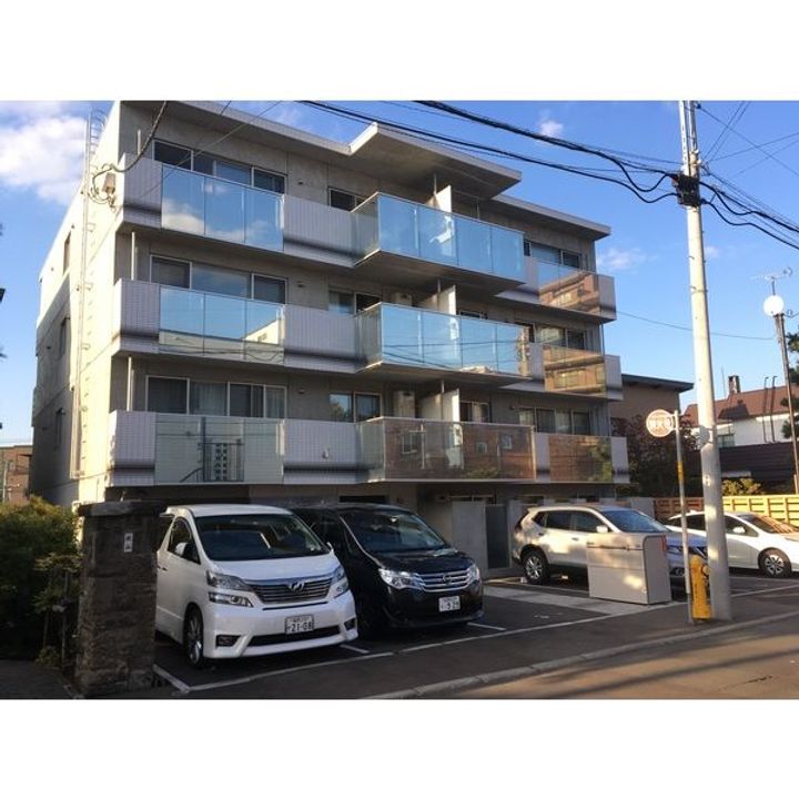 北海道札幌市中央区南十四条西16(マンション)の賃貸物件の外観