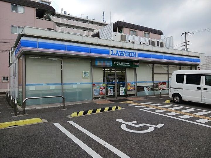 クレスト コートの周辺