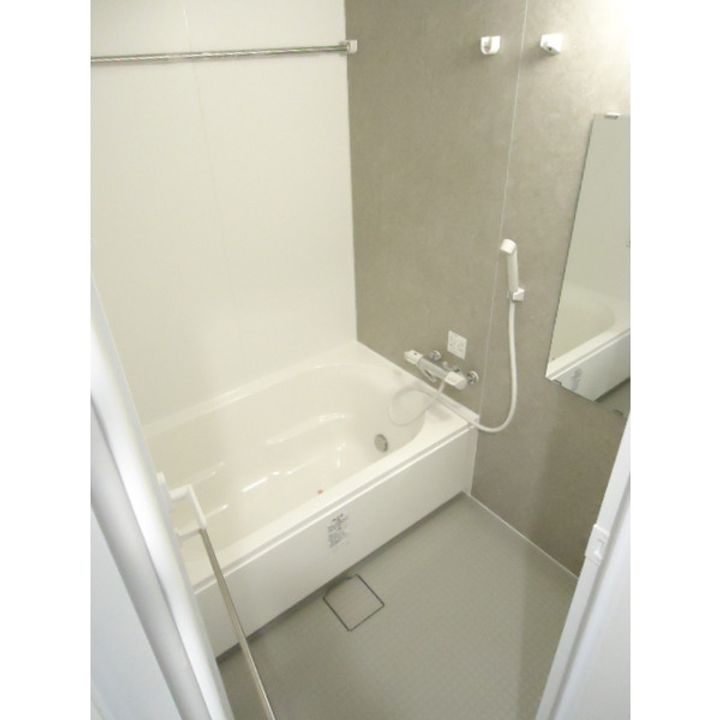 ヴァンベールIIの風呂