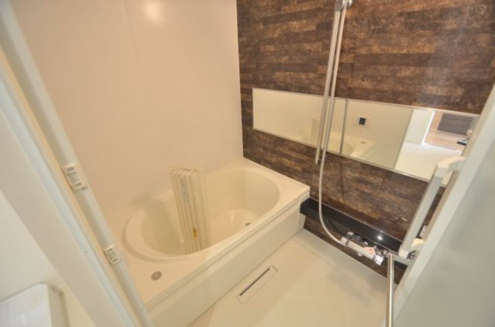 メゾンエレガンスの風呂