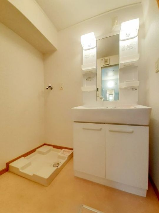 Forest Crane Dの内装