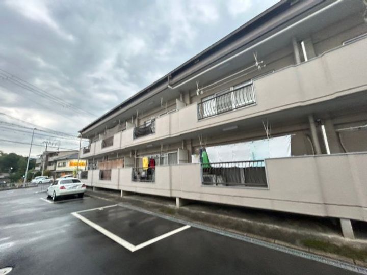 大阪府高槻市浦堂3(マンション)の賃貸物件の外観
