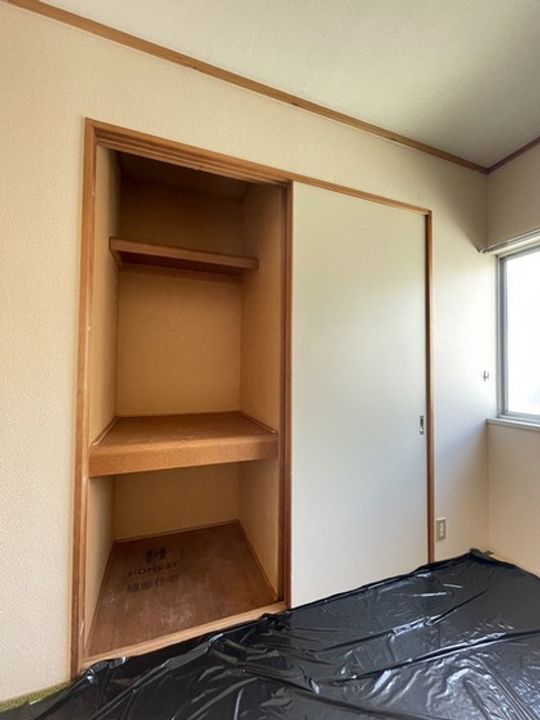 エステートピア戸坂の内装