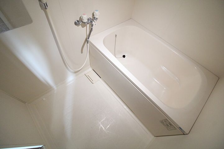 東京都三鷹市牟礼1の賃貸アパートの風呂