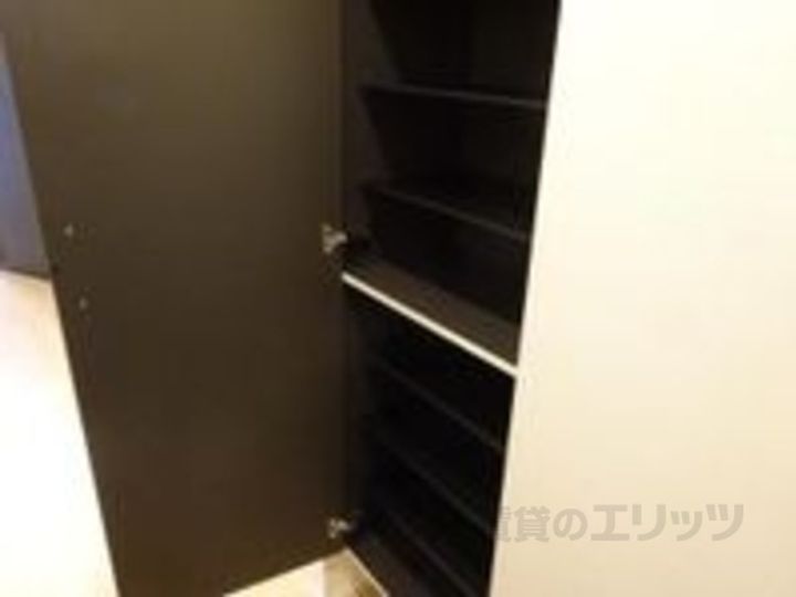 Brooks Cube aiの内装