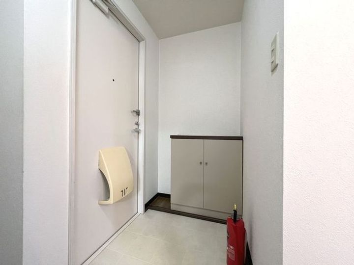 メゾンフローラルの玄関