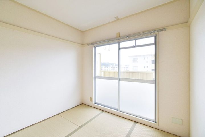 UR中央台の内装