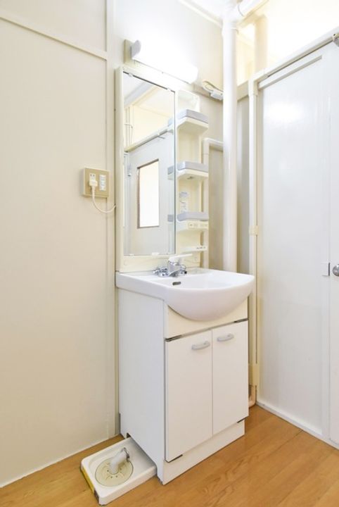 UR中央台の内装