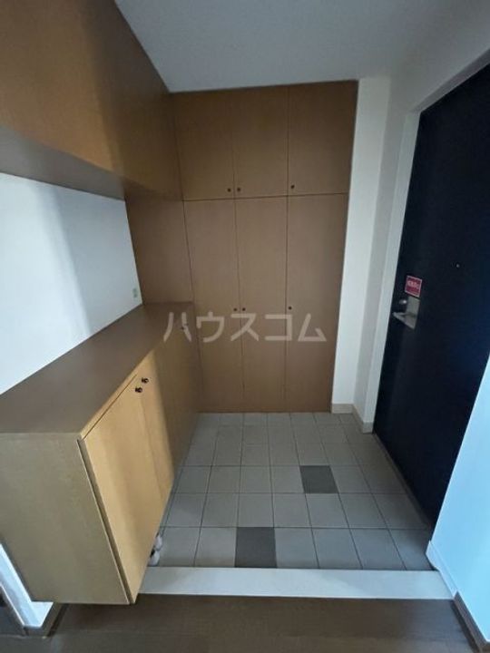 志木ニュータウンガーデンプラザ壱番館の玄関