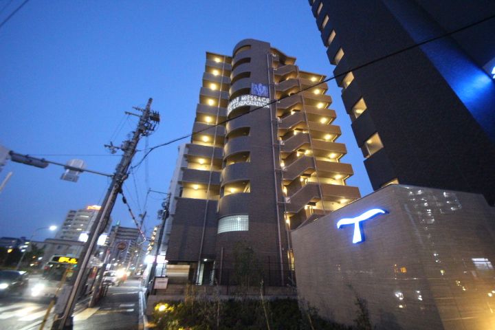 MESSAGE東京橋の外観
