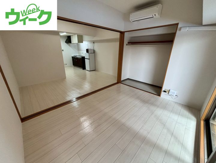 岡山県岡山市北区清輝橋4(マンション)の賃貸物件の玄関