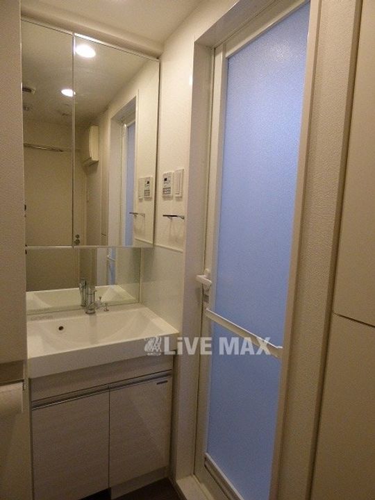 ALTERNA銀座の内装