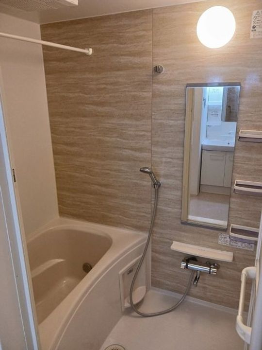 アグレアブル Bの風呂