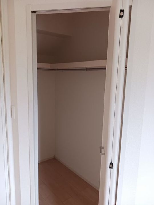 アグレアブル Bの内装