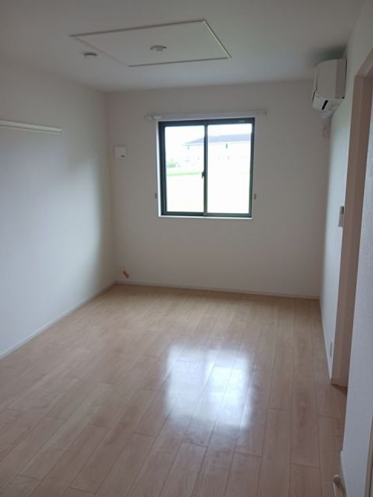 アグレアブル Bの内装