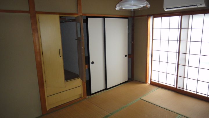 エクレール沢田の居間