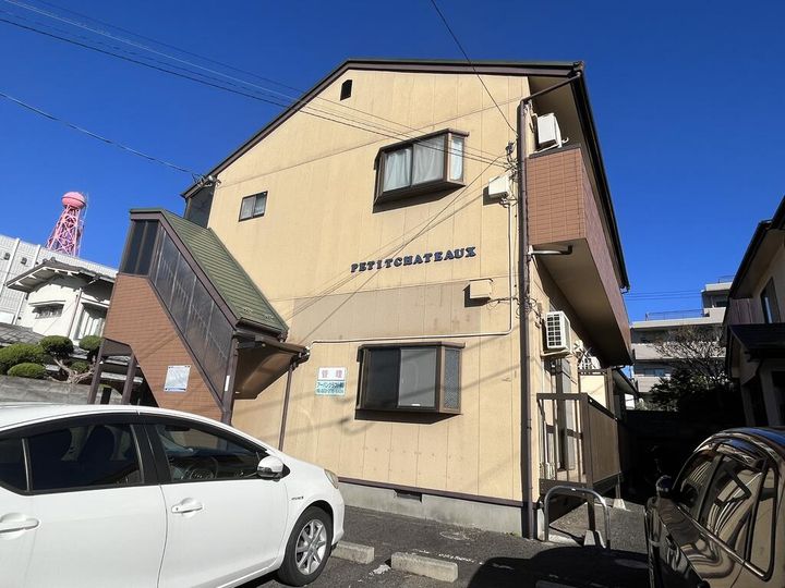 プチシャトー黒松の外観