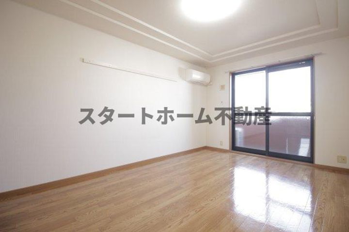 アーバンシャトーの居間