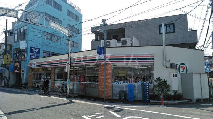 センターライズビルの周辺