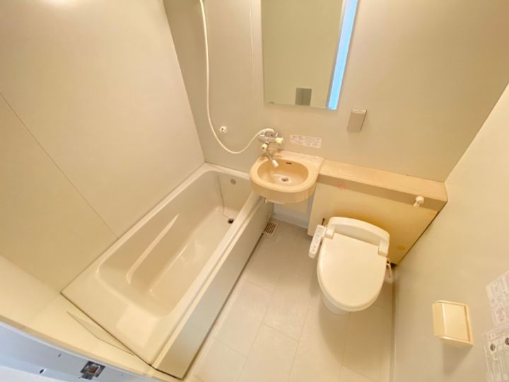 レインボー東祢宜島の内装