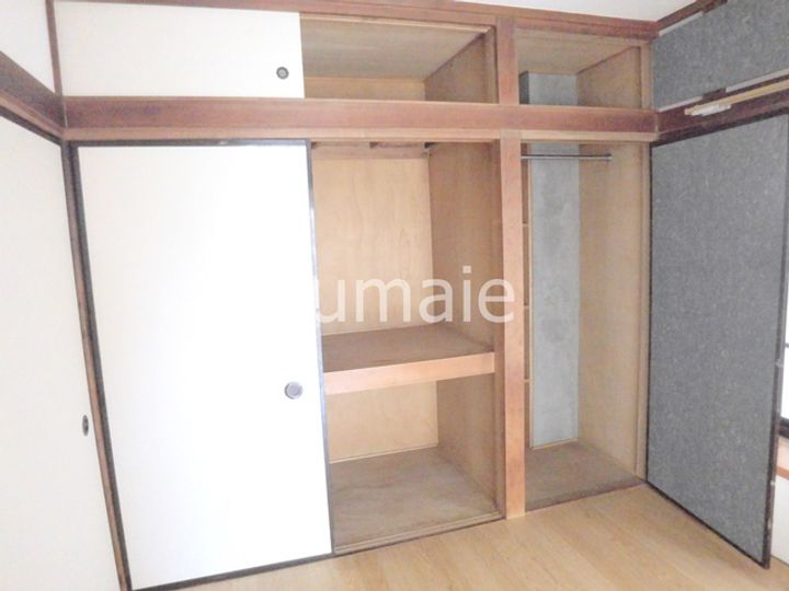 金城ビルの内装