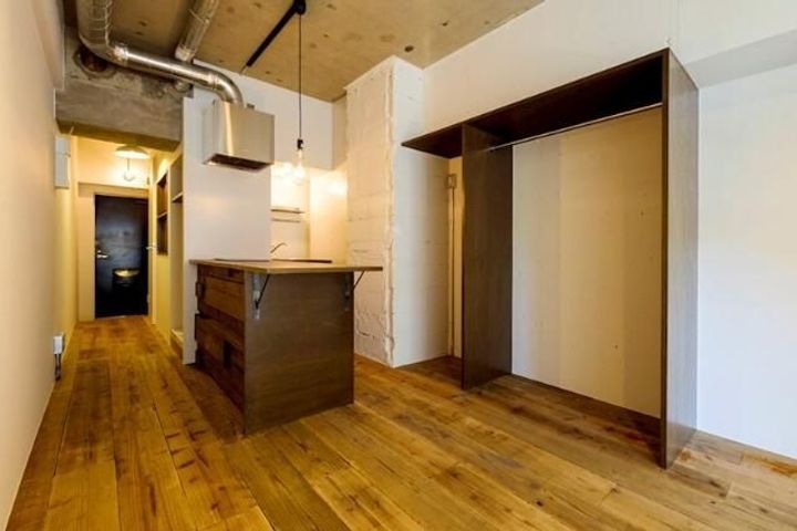 東京都新宿区住吉町(マンション)の賃貸物件の居間