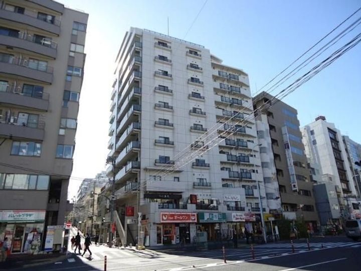 東京都新宿区住吉町(マンション)の賃貸物件の外観