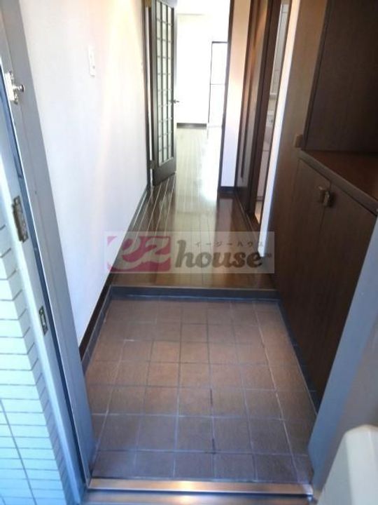 東京都中野区新井1(マンション)の賃貸物件の玄関