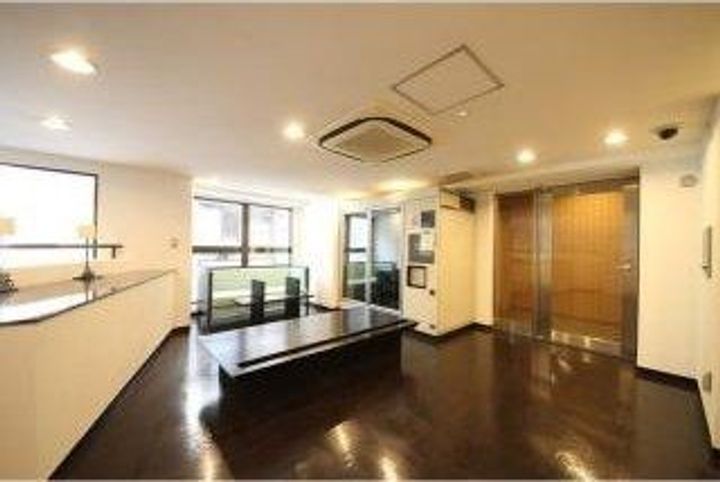 グランスイート銀座レスティモナークの地図