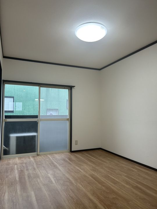 三日月ハウスの居間