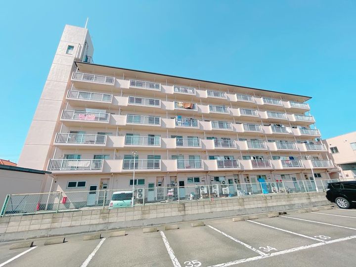 エルアルカザール小池の外観