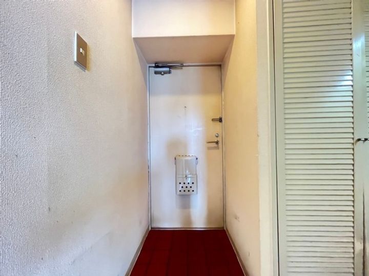 NEPHEL榎町の玄関