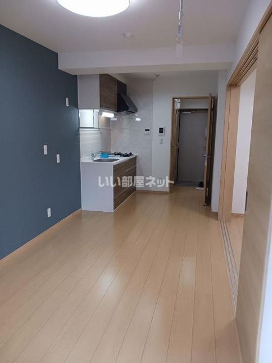 栃木県宇都宮市大通り3(マンション)の賃貸物件の居間