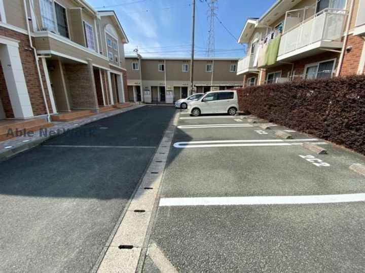 アヴニールI、II、III(菊陽町花立)の地図