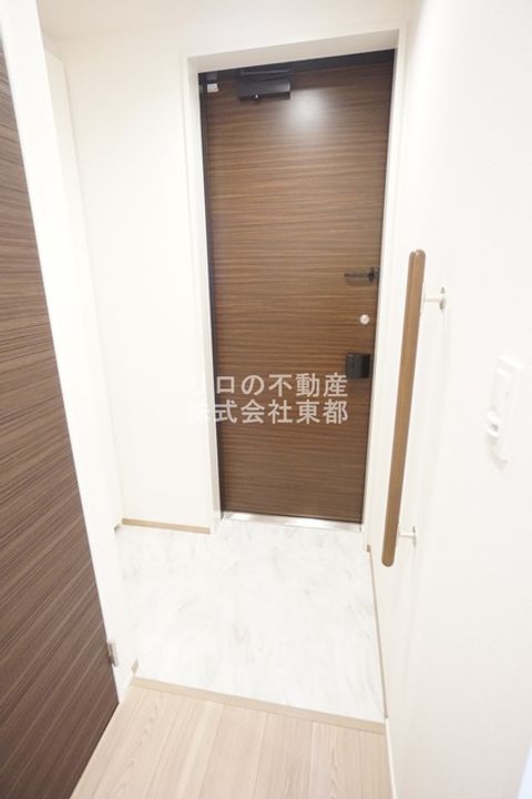 エクラージュ笹塚の玄関
