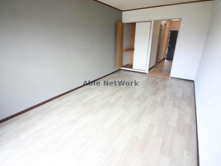 宮崎県都城市郡元町(マンション)の賃貸物件の居間