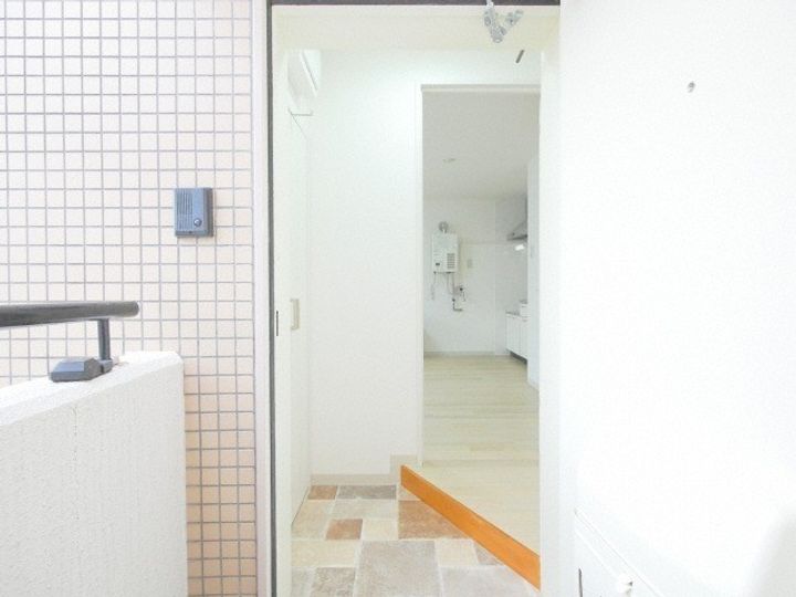 コーポ小路の玄関