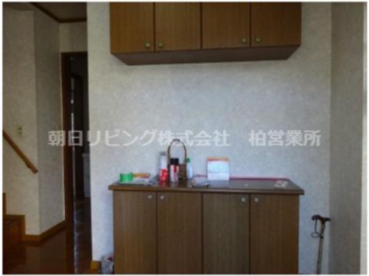 千葉県柏市西原4(一戸建)の賃貸物件の玄関