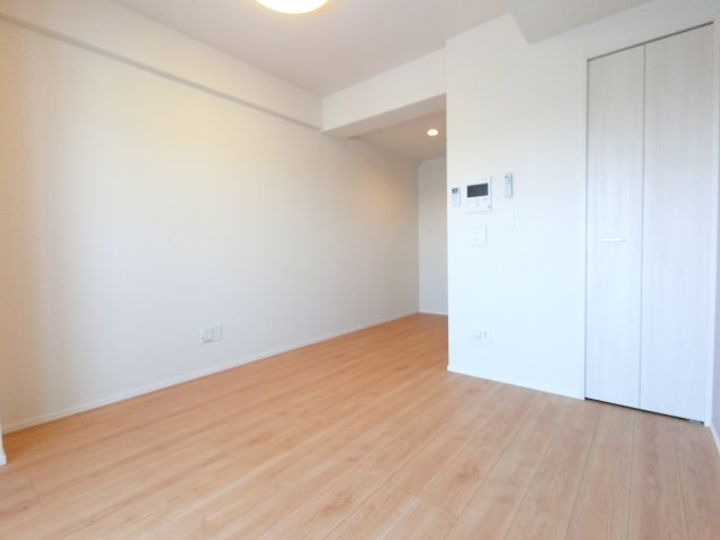 千葉県千葉市中央区中央3(マンション)の賃貸物件の居間