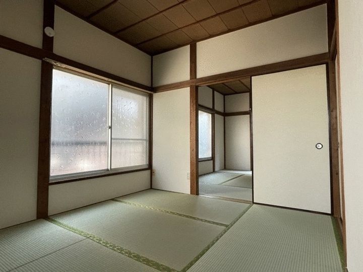 五月荘の居間
