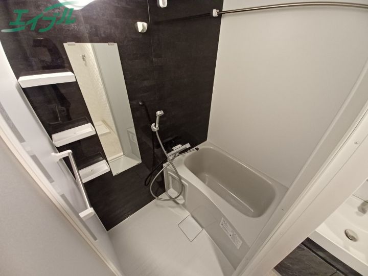 S-RESIDENCE四日市安島aloggioの風呂