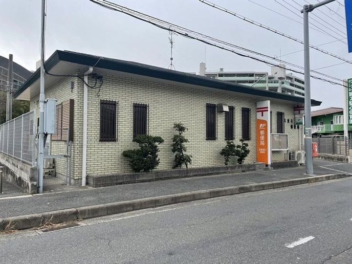 クレスト コートの周辺