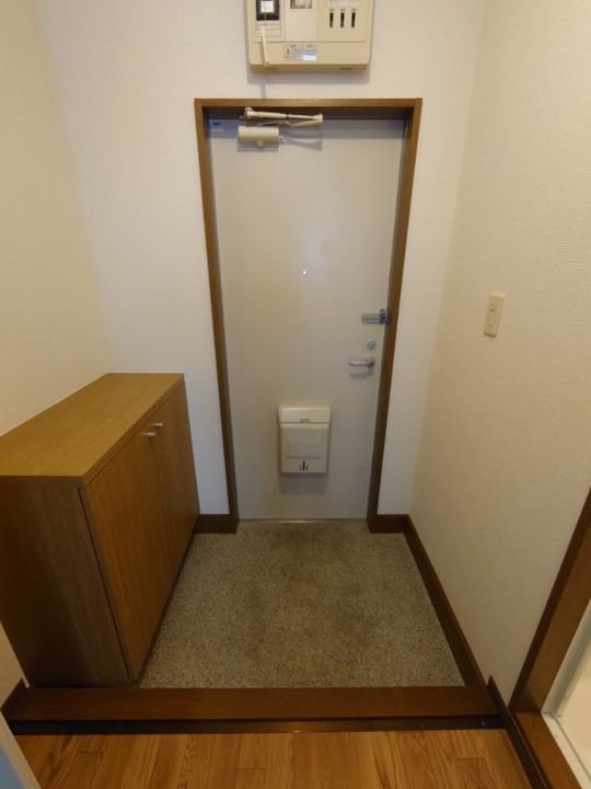 静岡県浜松市中央区和合町(アパート)の賃貸物件の玄関