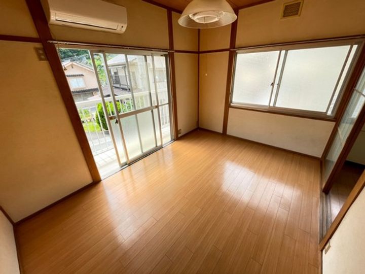 アバカス堀尾荘の居間