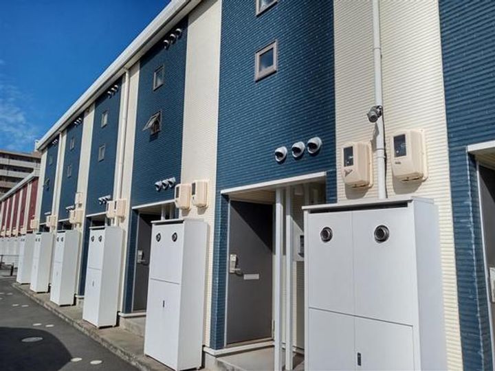 レオネクストルピナス高柳東町2の玄関