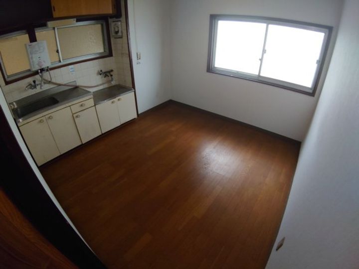 坂上文化の居間